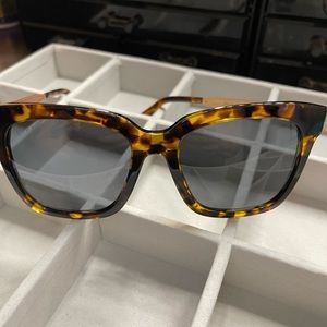 DIFF, 52MM Bella Polarized Women’s Sunglasses, NWOT tags or box